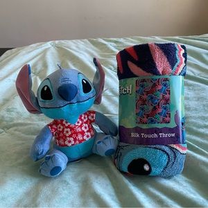 Stitch Hawaiian Shirt Plush & Blanket Bundle